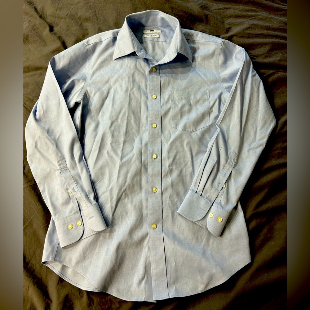 Uniqlo blue super non-iron slim fit men’s medium shirt
